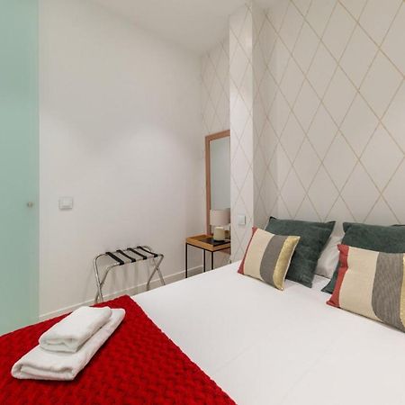 2 Bedrooms 2 Bathrooms Furnished - Delicias - Modern- Mintystay Madrid Eksteriør billede